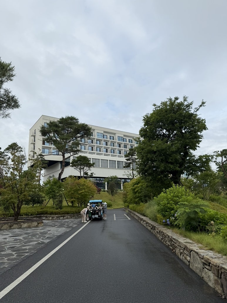 Illite Country Club