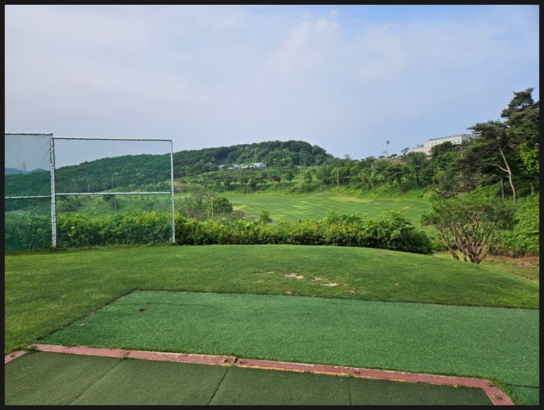 Maron Country Club